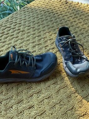 READ Altra Superior 6 Gray Green Orange Athletic Running Shoes Mens 9 Heavy Wear